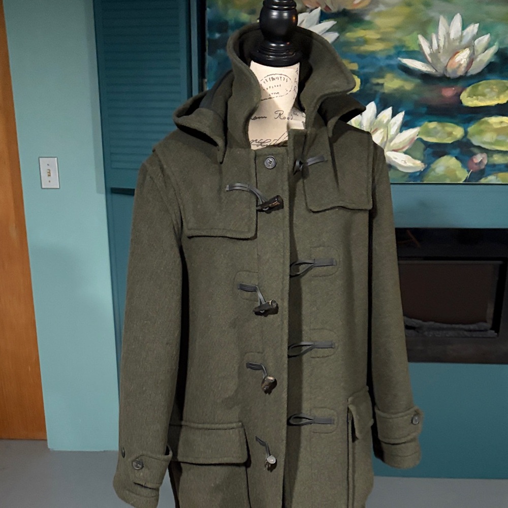 Men's Olive Hooded Toggle Coat - Picture 8 of 11